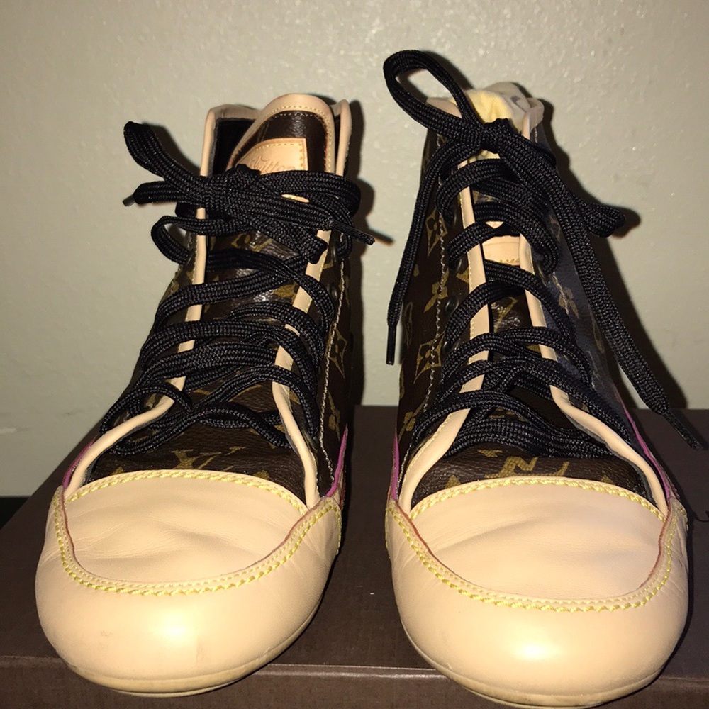 Louis Vuitton Sneaker